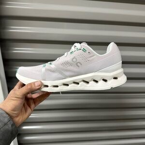 - On Cloud  for men size 8 and 9.5 women